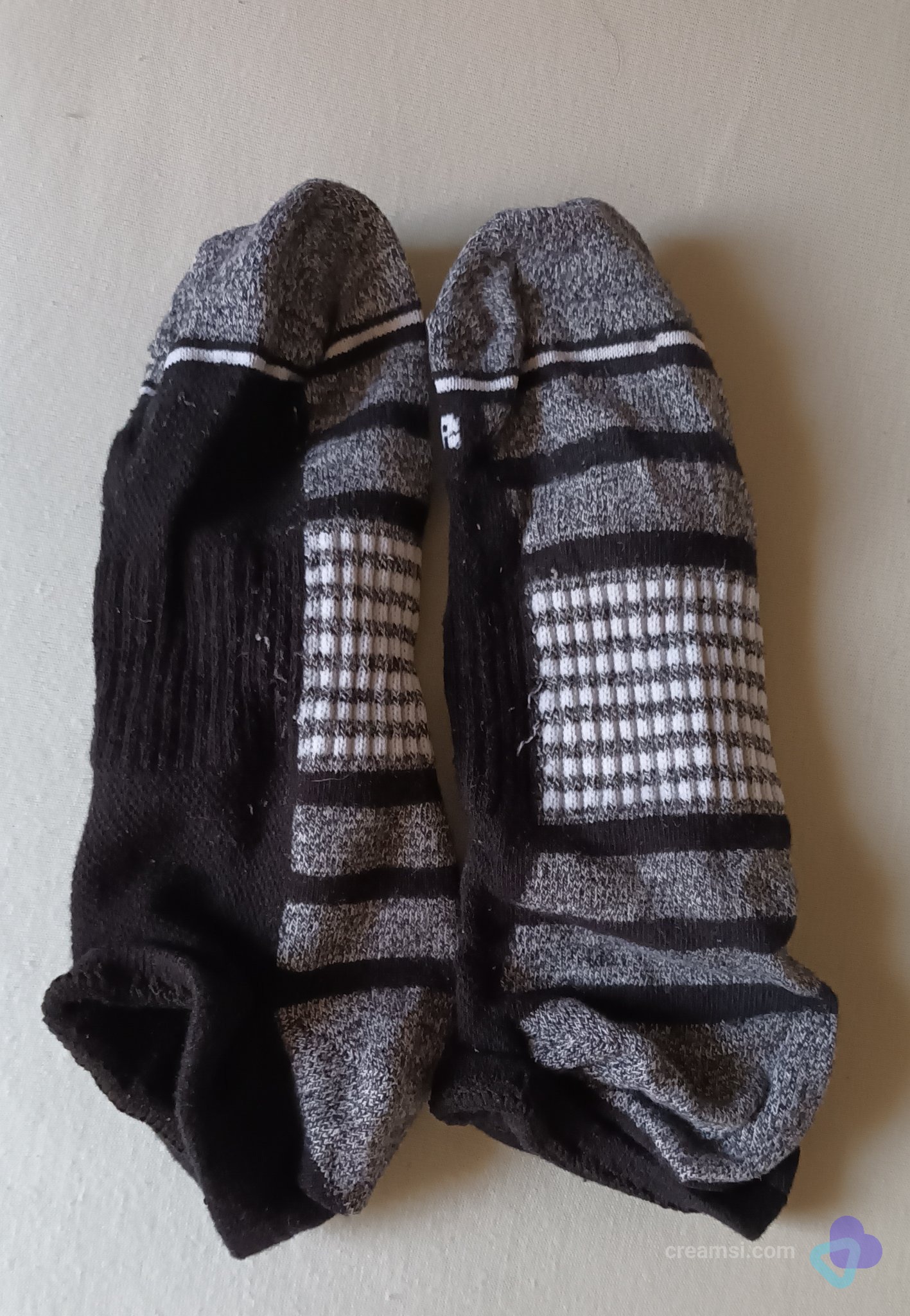 Schwarz-Grau Sportkurzsocken Set