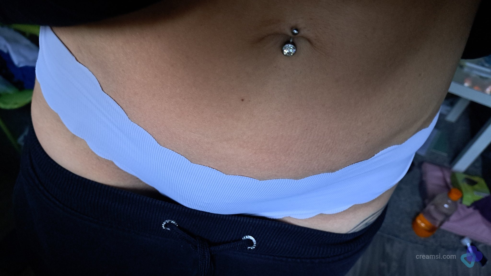 String Tanga Creme