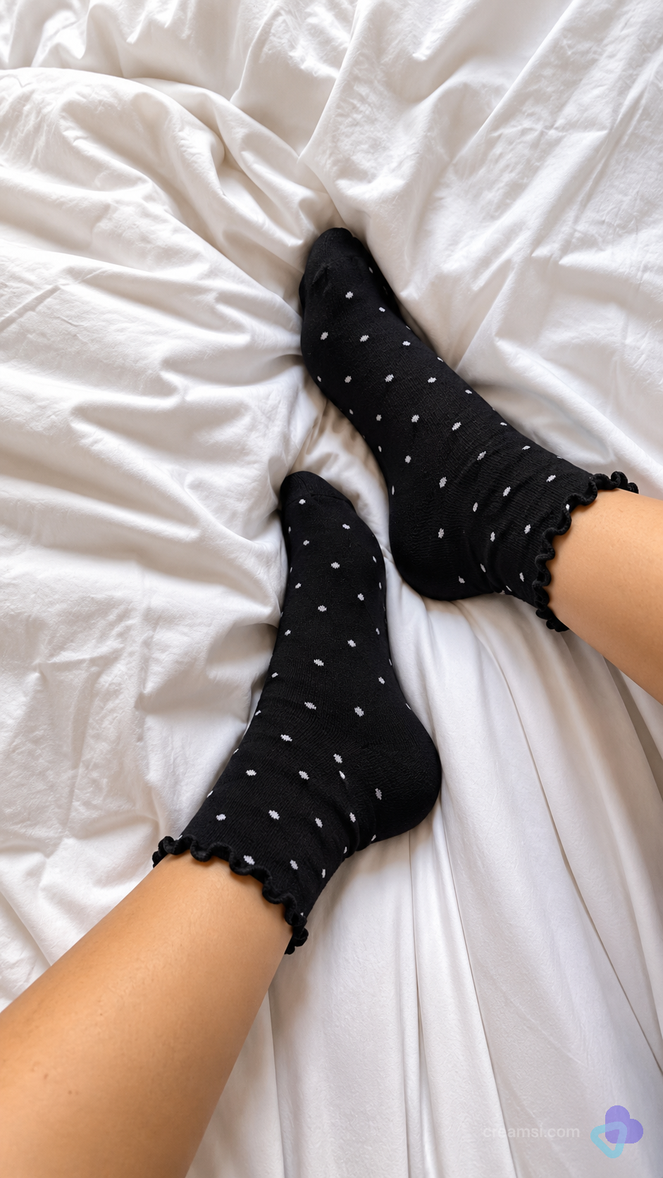 Gepunktete Rüschen-Socken 2.)