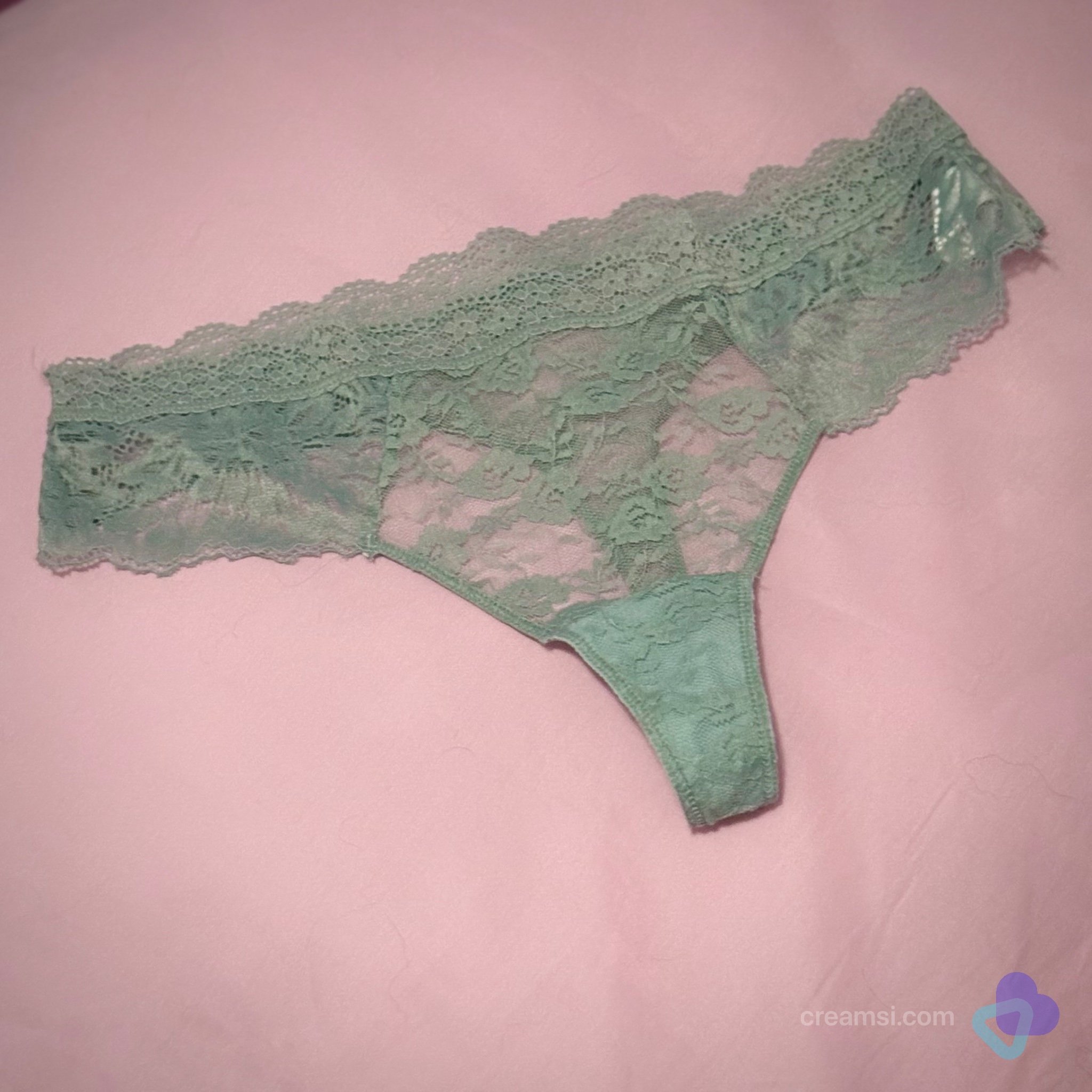 Mein blauer Spitzen-Tanga