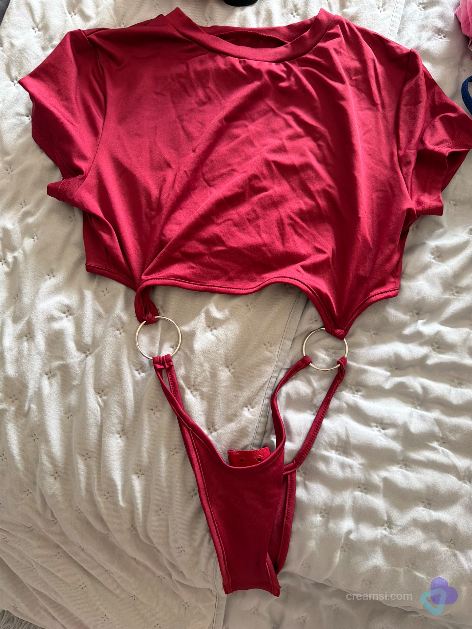 Roter Cut-Out Crop Top Body