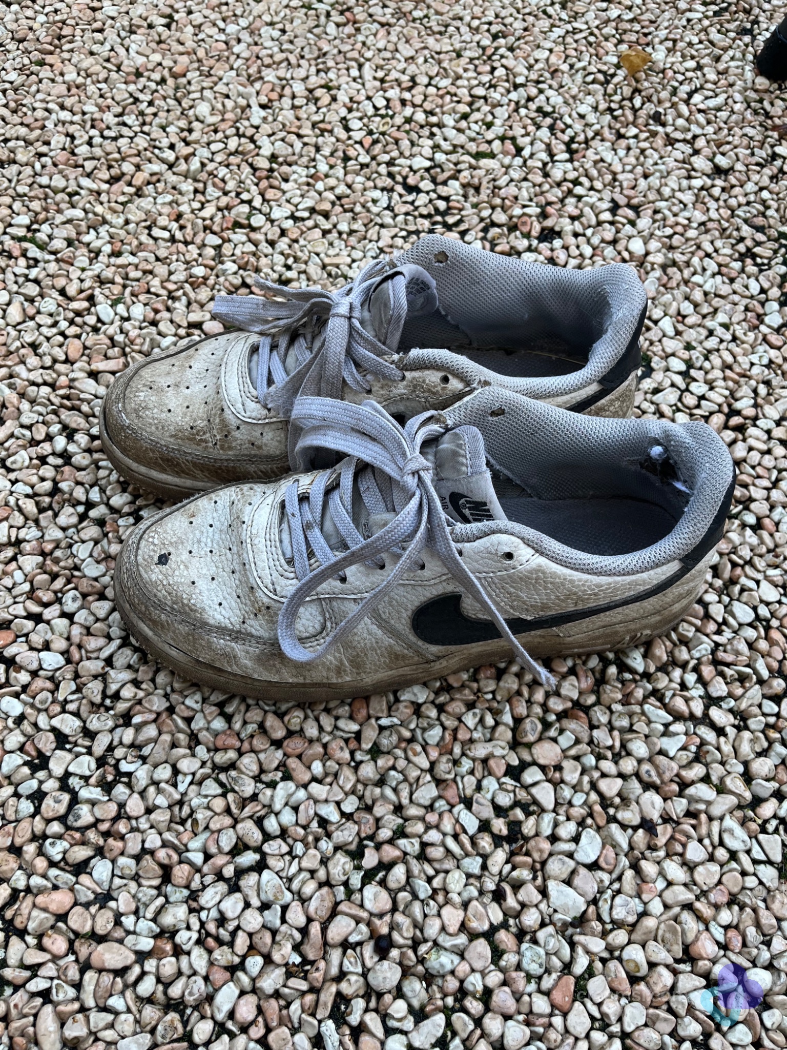Sehr stark getragene Nike Air Force