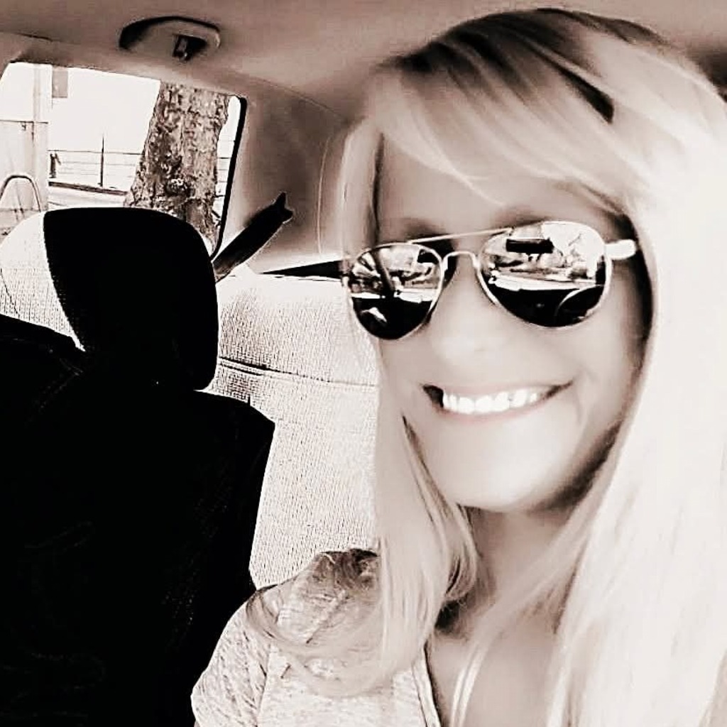 blondebombshell