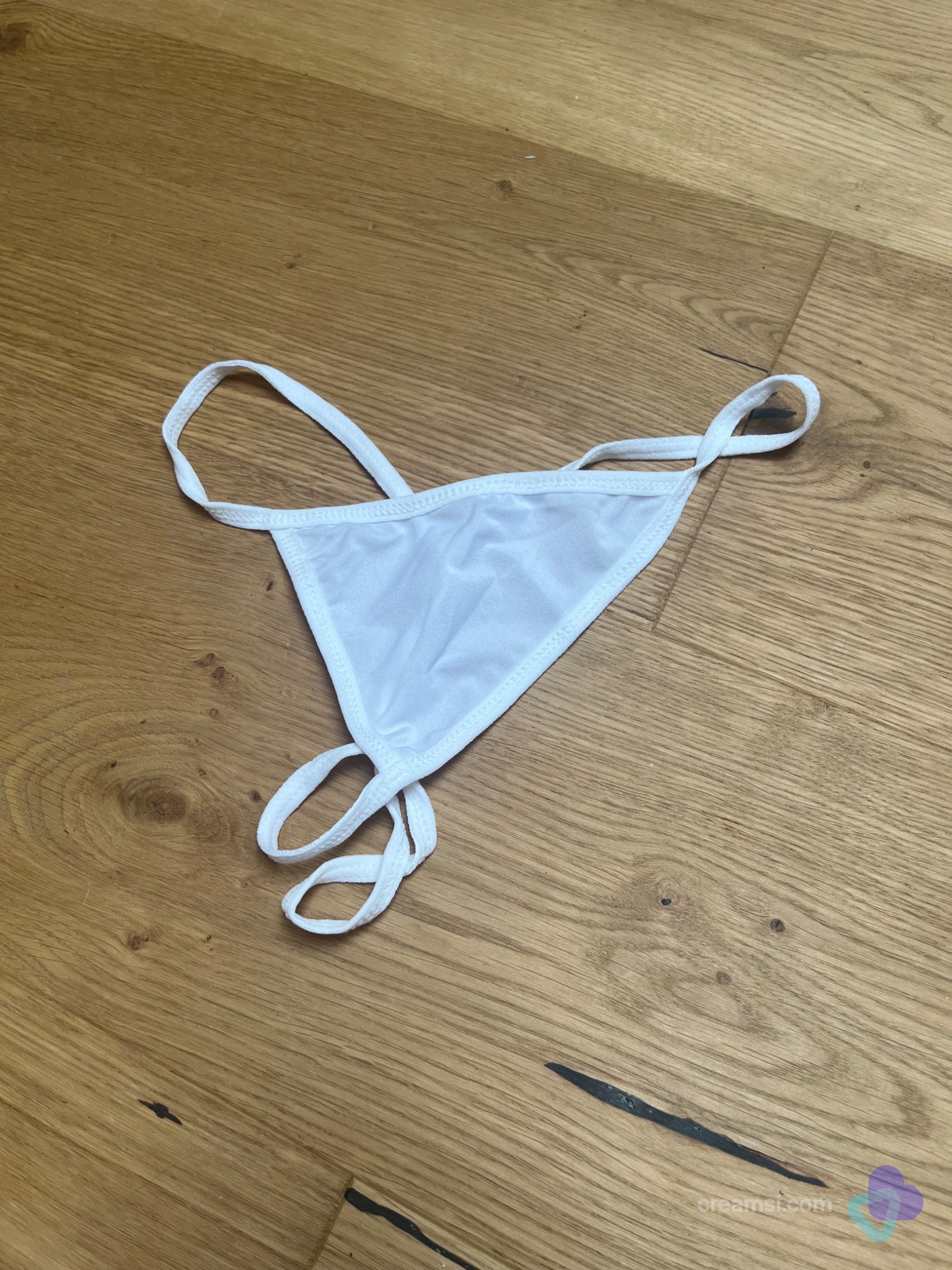 Unschuldiger Weisser String