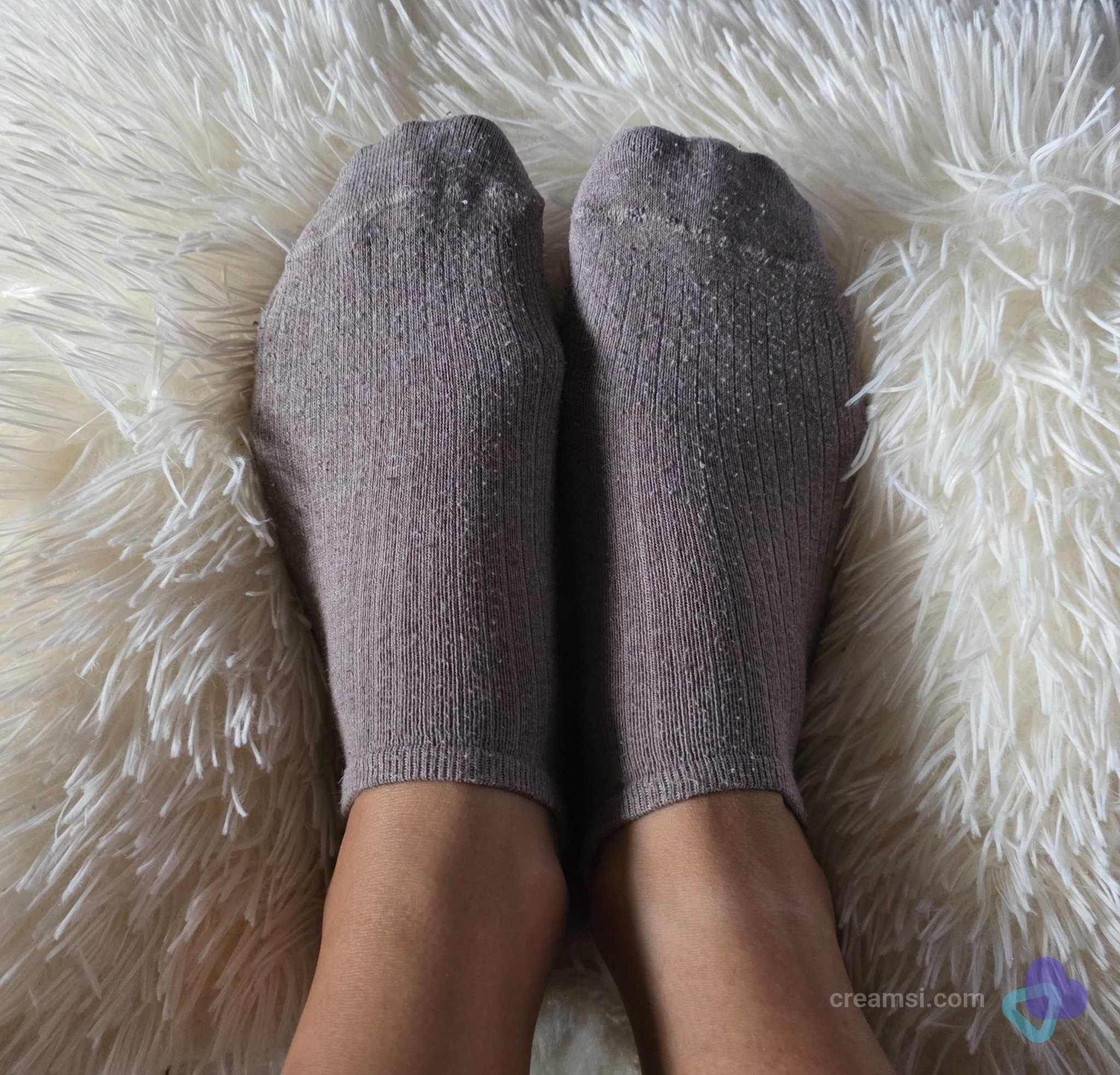 Cozy graubraune Rippensocken