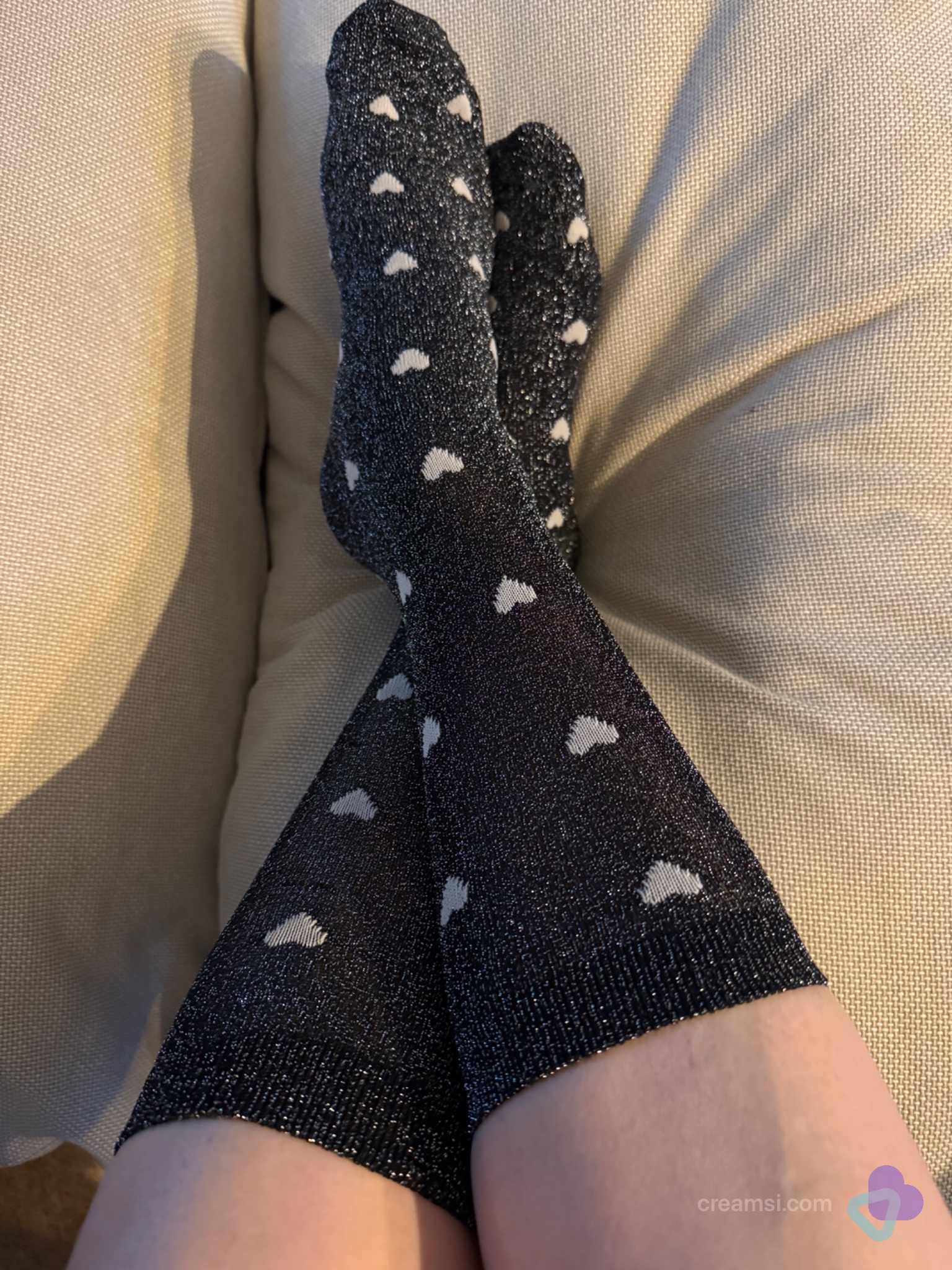 Glitzernde Herzchen Socken schwarz