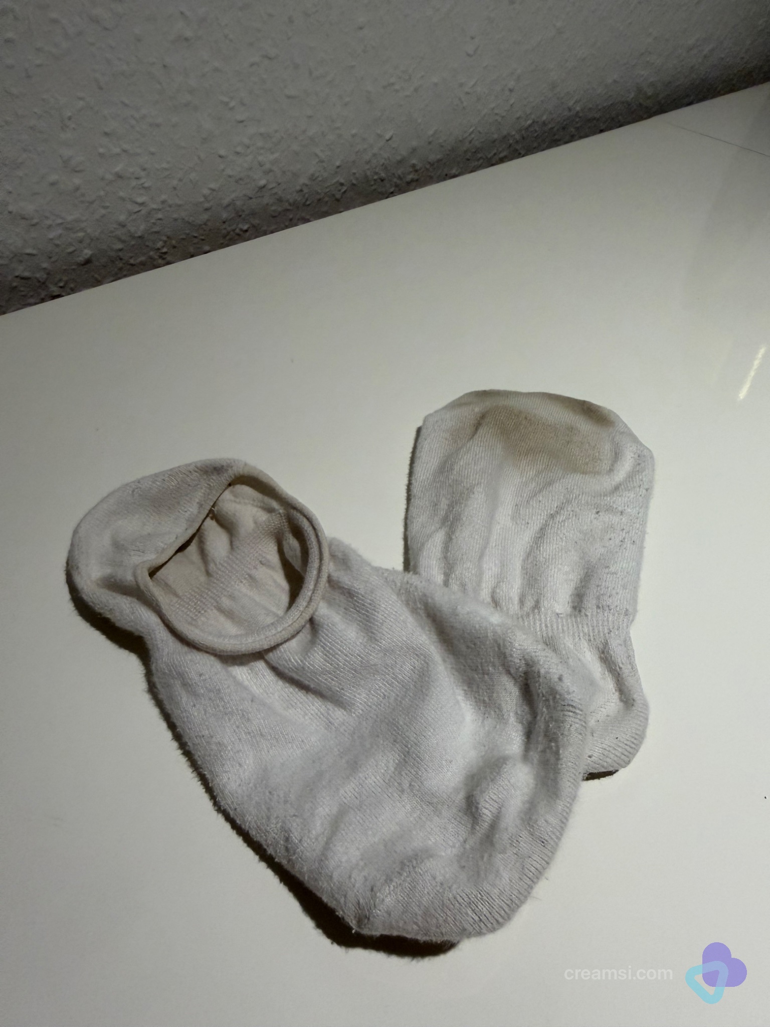 Sneaker Socken getragen als hostess