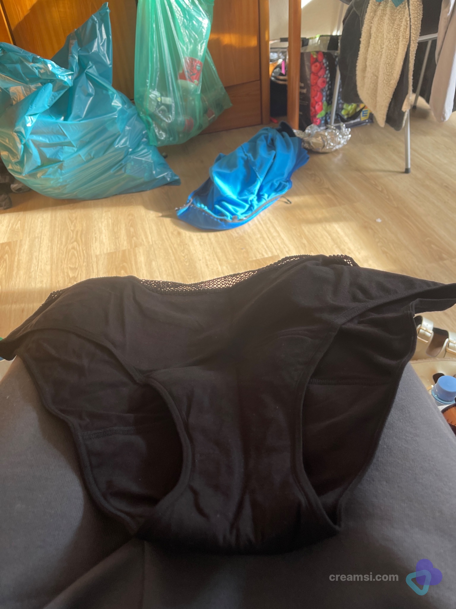 Schwarzer Slip Größe XL
