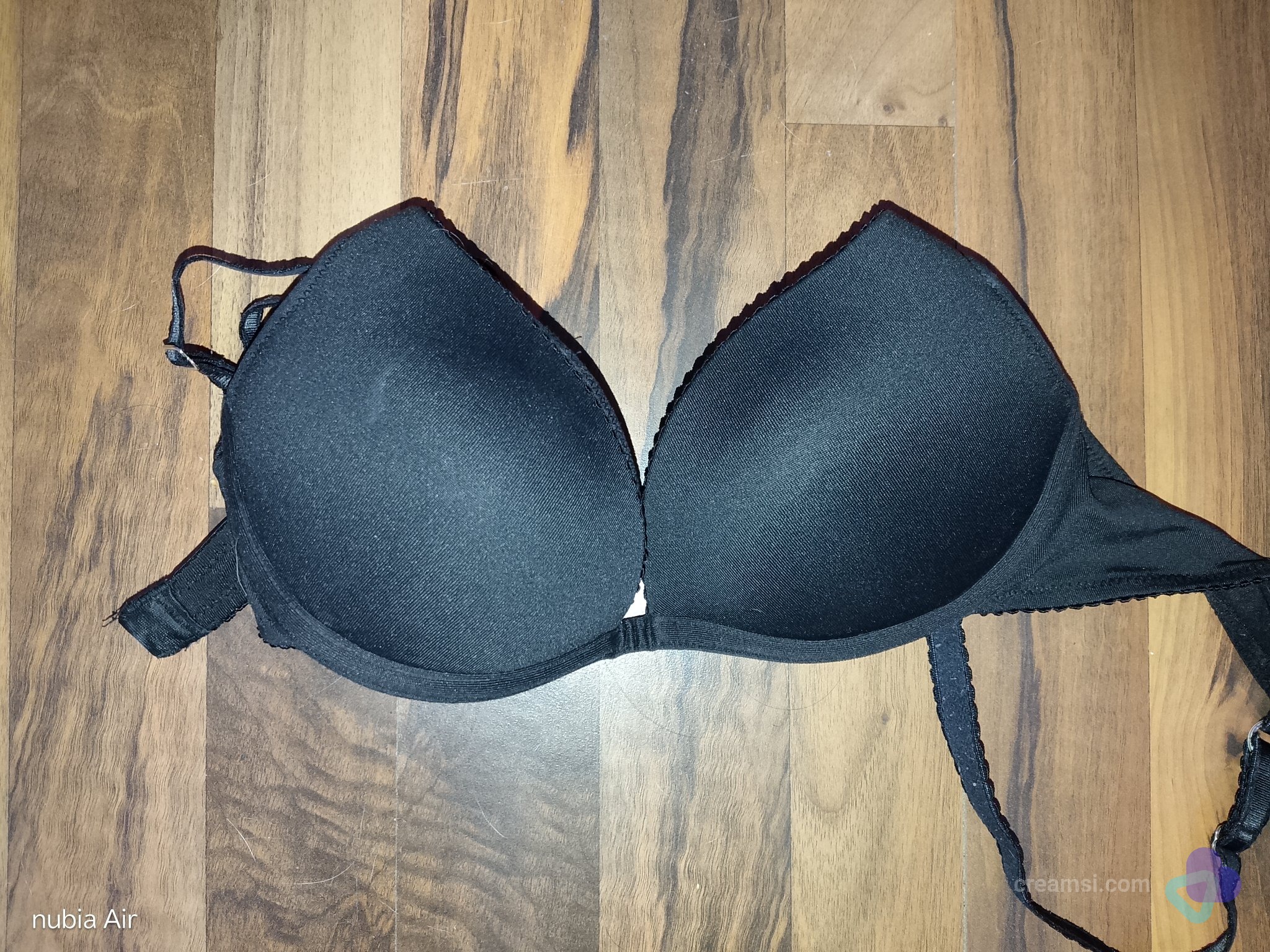 Schwarzer Push-up BH