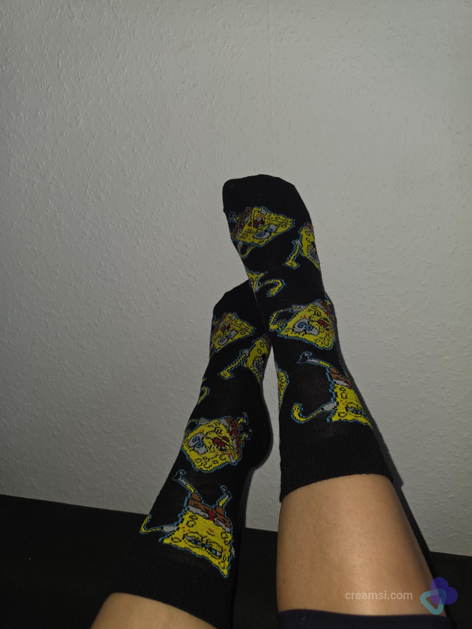 Schwarze Spongebobsocken