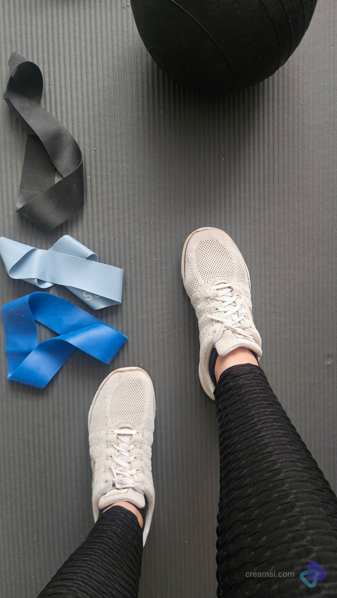 Total abgenutzte Sneaker mit Duftsohle